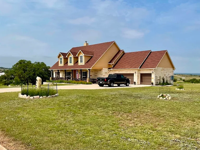 104 Rolling Waters Ct — Photo 3