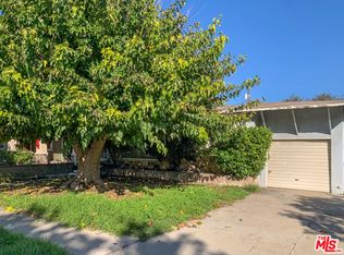 320 S Glenwood Pl, Burbank, CA 91506