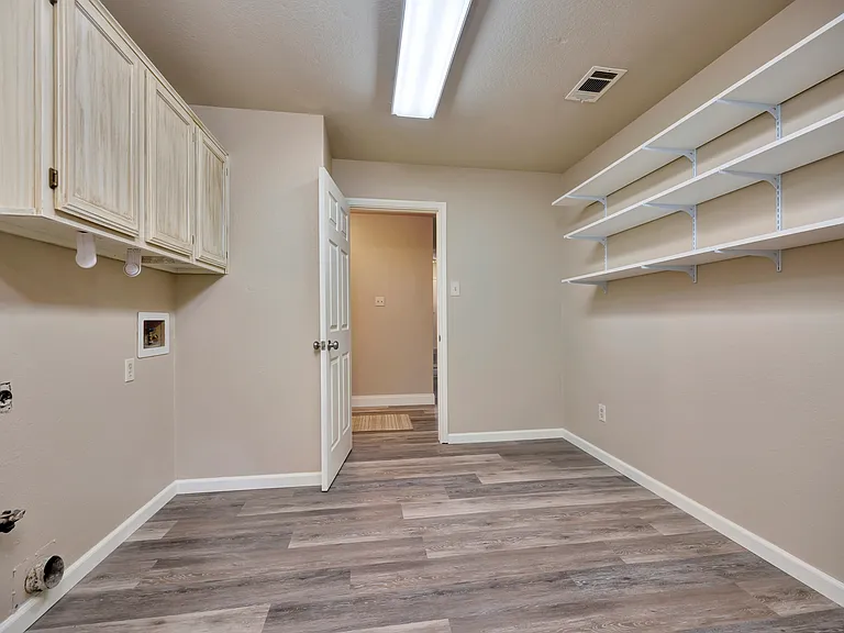 4729 Oarlock Dr — Photo 23