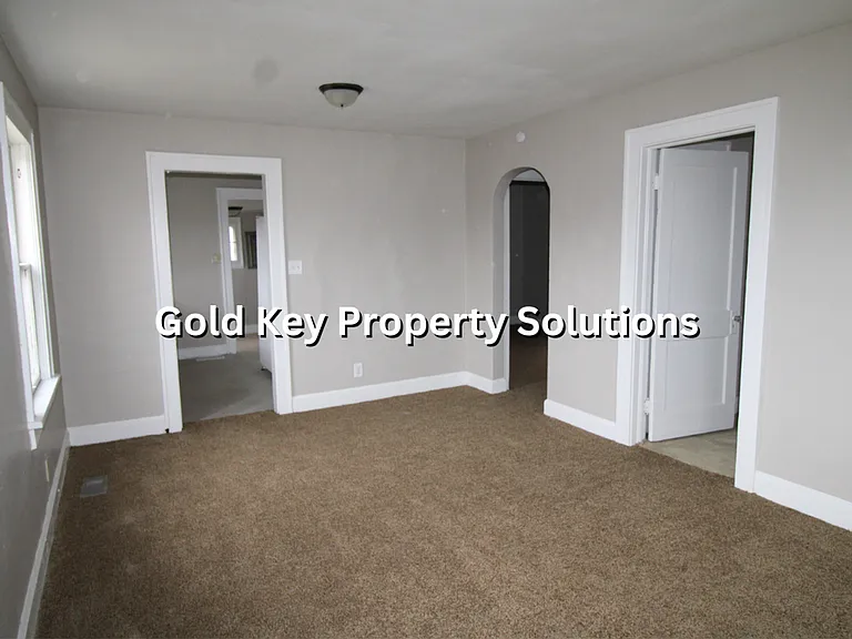 2422 Lincoln St — Photo 10
