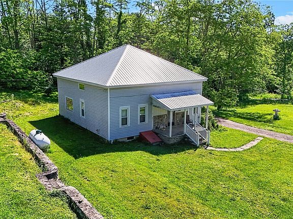 3rd image of 11576 Armison Rd