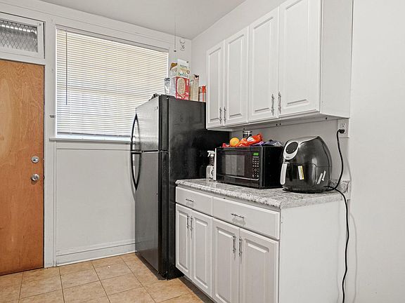5th image of 7557 S Wentworth Ave