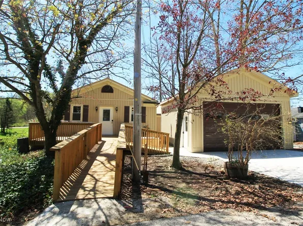 745 McRoberts Ave, Aurora, OH 44202