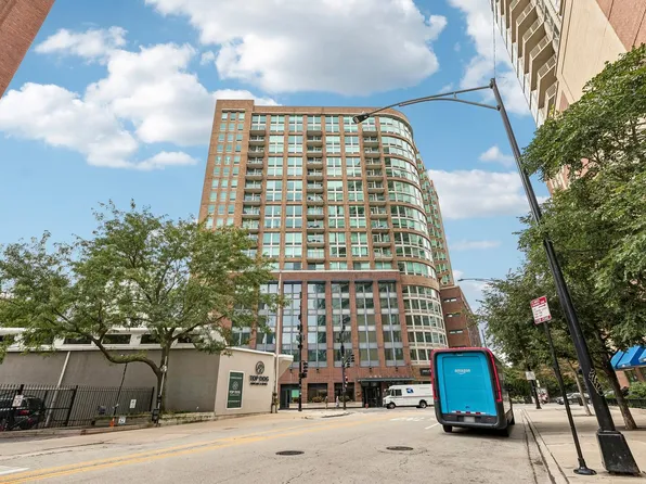 600 N Kingsbury St APT 101, Chicago, IL 60654