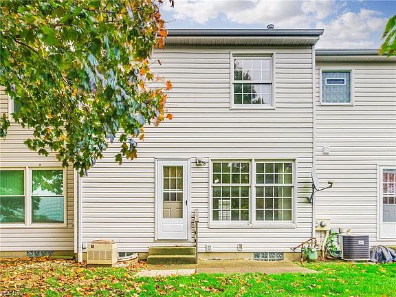3rd image of 1393 S Azalea Blvd #D