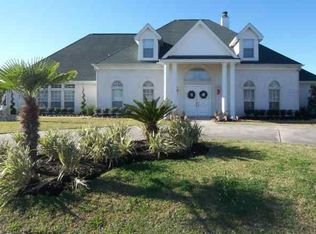 115 Green Wing Ln, Orange, TX 77630
