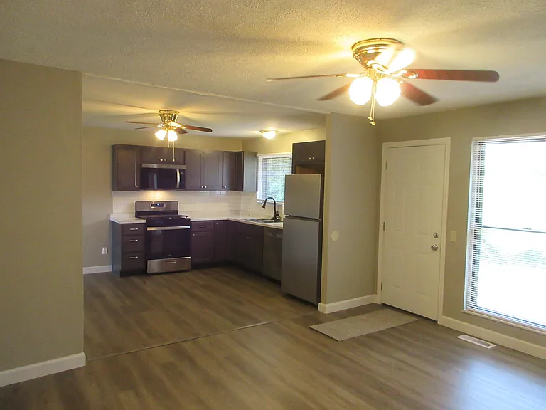 10 Cricket Ct — Photo 8