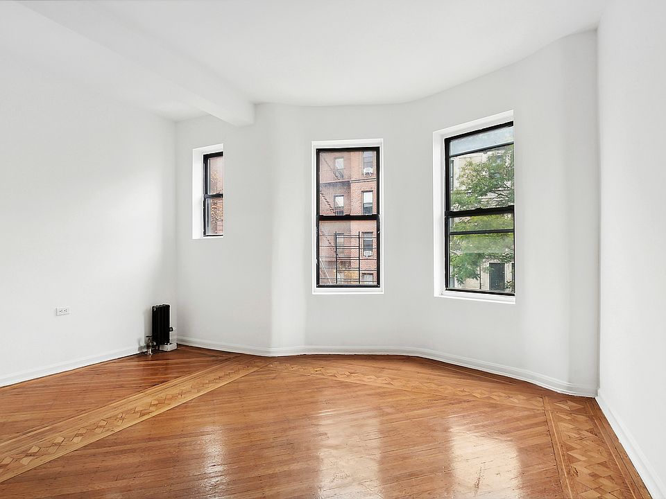 1st image of 244 New York Ave APT 3l