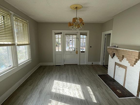 2nd image of 263 N Irwin Ave