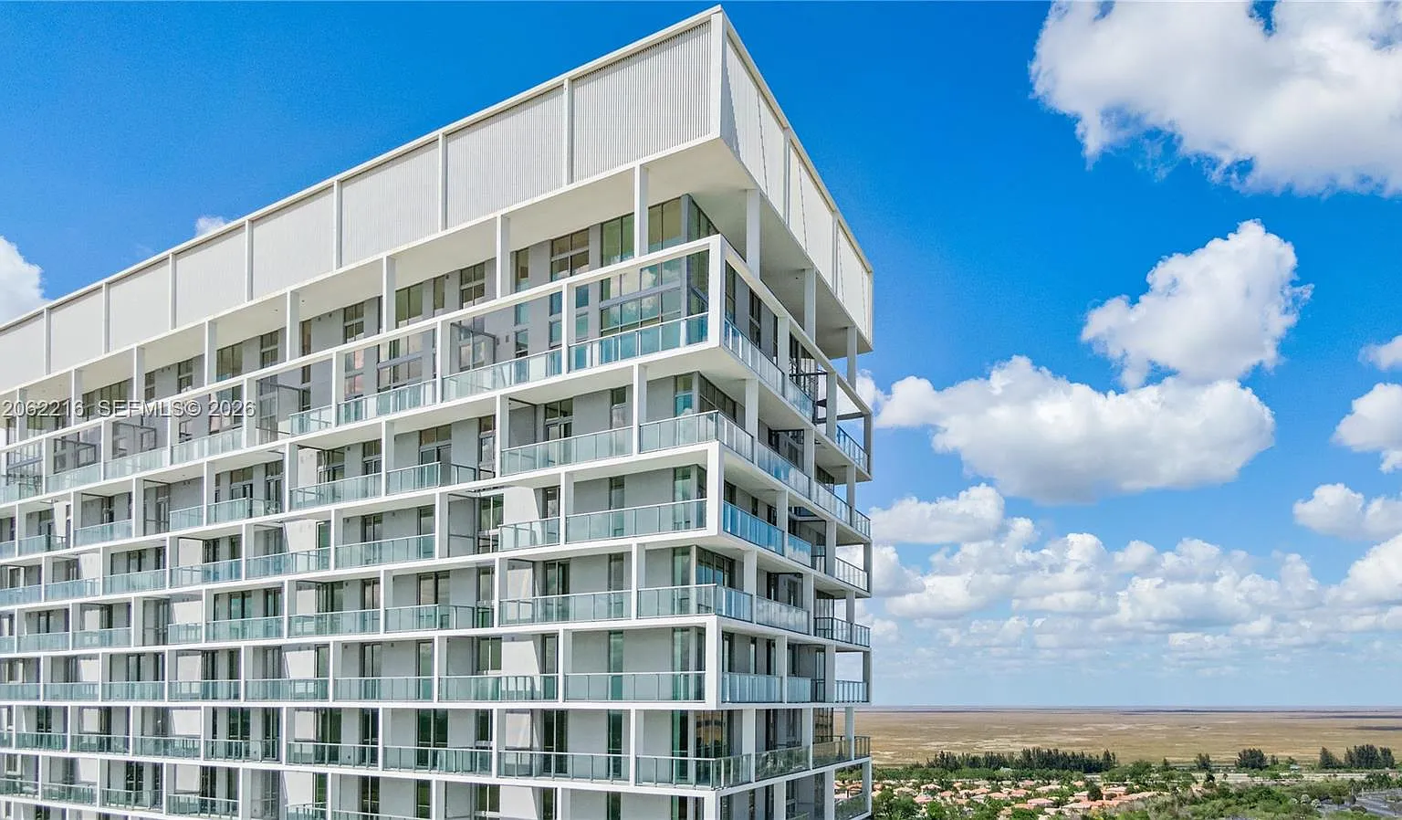 Metropica North Tower One — Photo 2