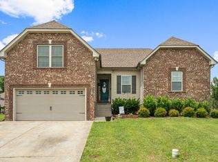 321 Brandywine Ln, Springfield, TN 37172