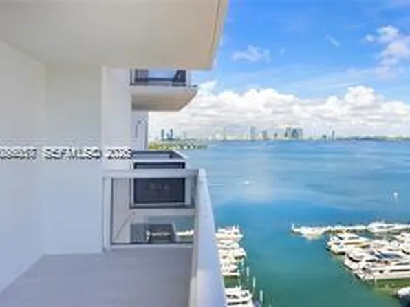 1800 Sunset Harbour Dr, Miami Beach, FL