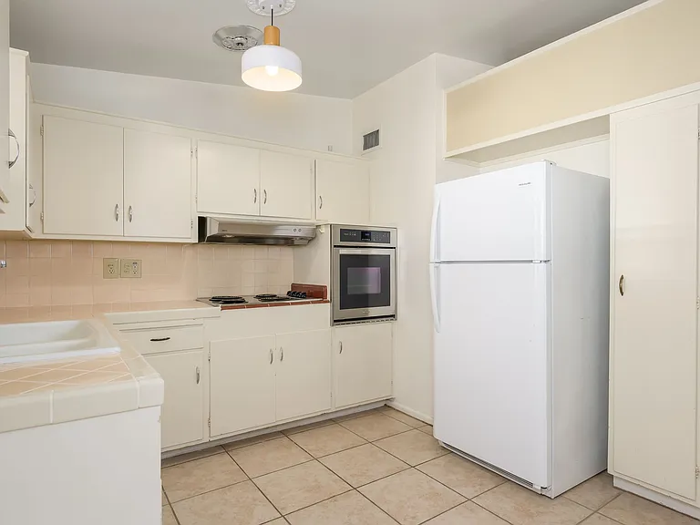 1807 E Colter St #1 — Photo 8