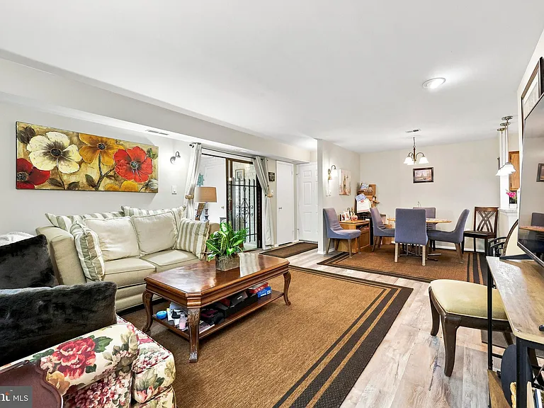 53 W Bluebell Ln #A — Photo 6