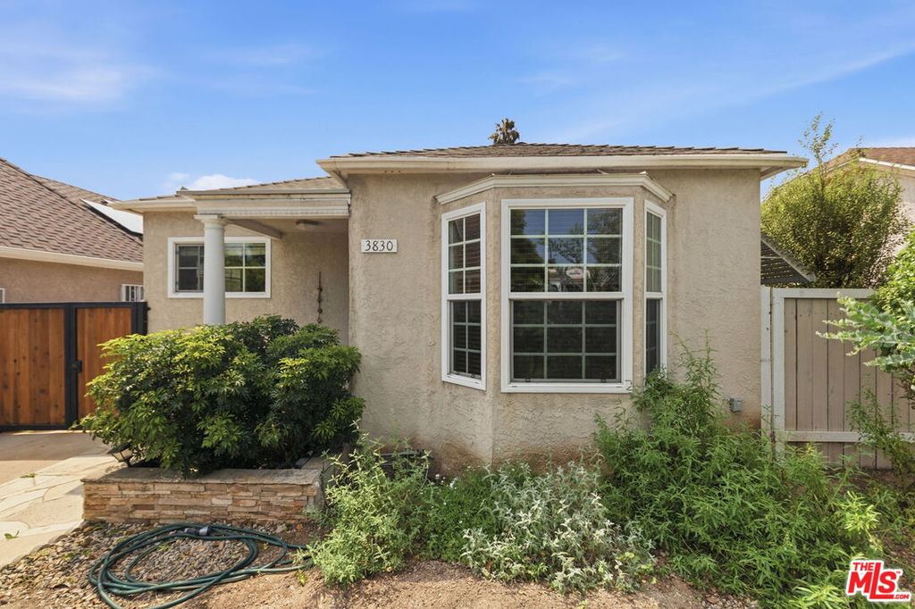コメントお客！ 3830 W 59th St, Los Angeles, CA 90043 | MLS #26839723 | Zillow