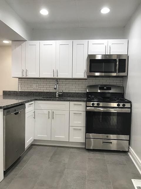 1st image of 1935 W Cortland St #1F