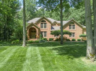 2577 E Whippoorwill Holw, Midland, MI 48642