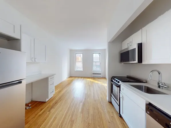 188 East 93rd Street image 1 of 8