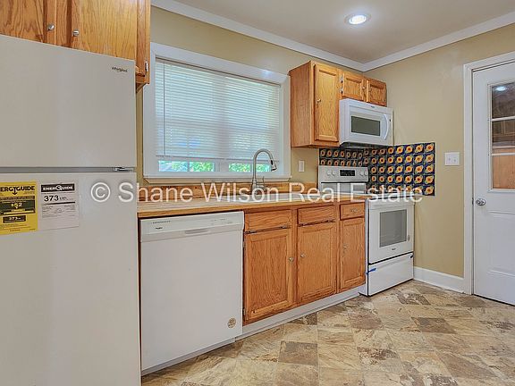 4th image of 110 Suggs St