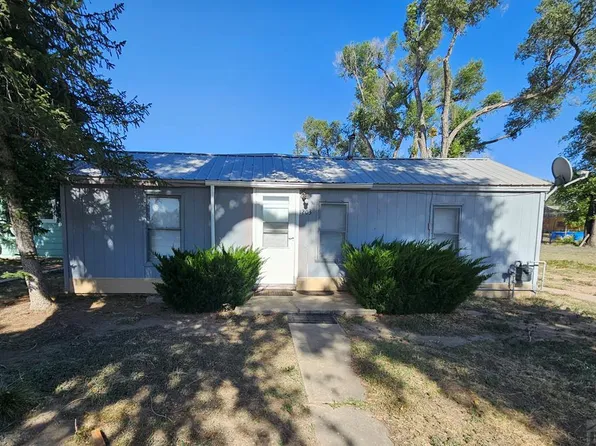 1203 S 10th St, Lamar, CO 81052