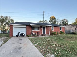 1107 White Rd, Springdale, AR 72762