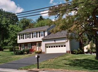 9429 Peebles Rd, Allison Park, PA 15101