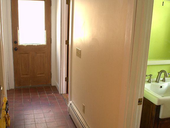 Side hallway