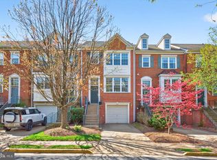 12017 Edgemere Cir, Reston, VA 20190