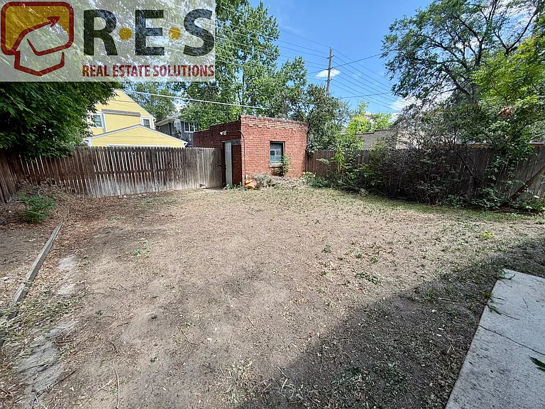 1146 Jackson St — Photo 16