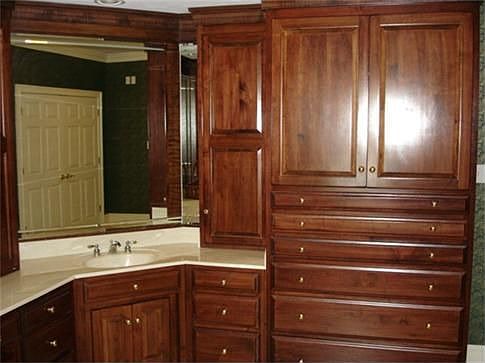 2nd image of 1066 Cherry Creek Dr