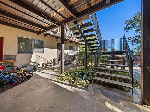 3rd image of 4584 S Terrace Avenue