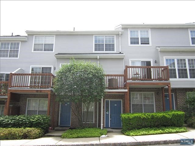 1st image of 460 Lee Ct #4219