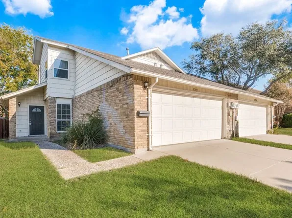 2209 Heritage Cir, Carrollton, TX 75006