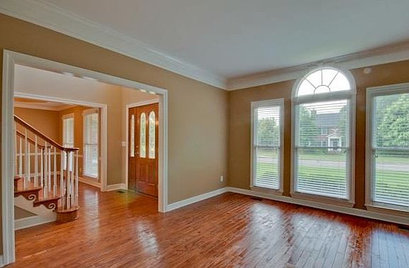 4th image of 2741 Whistler Ln