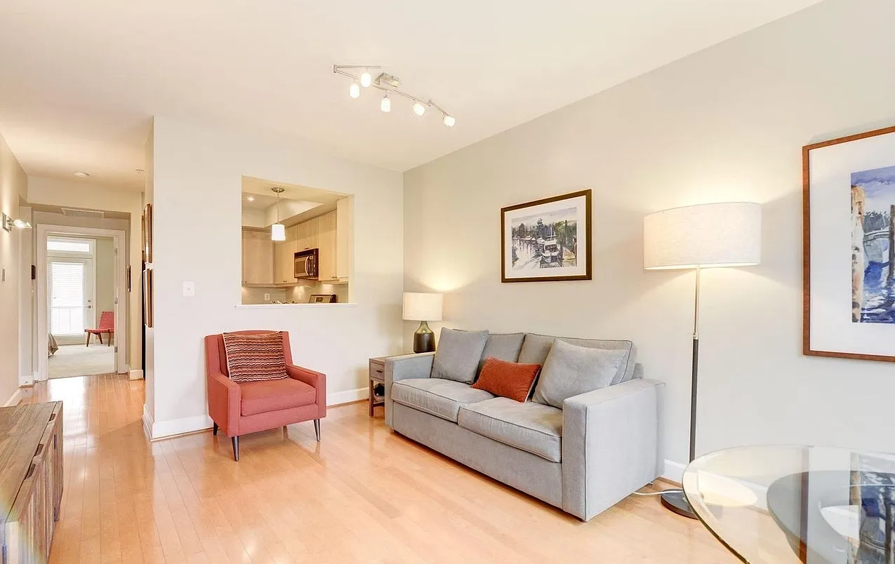 1366 Monroe St NW — Photo 3