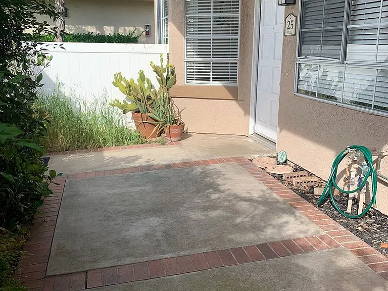 25 Roble — Photo 4