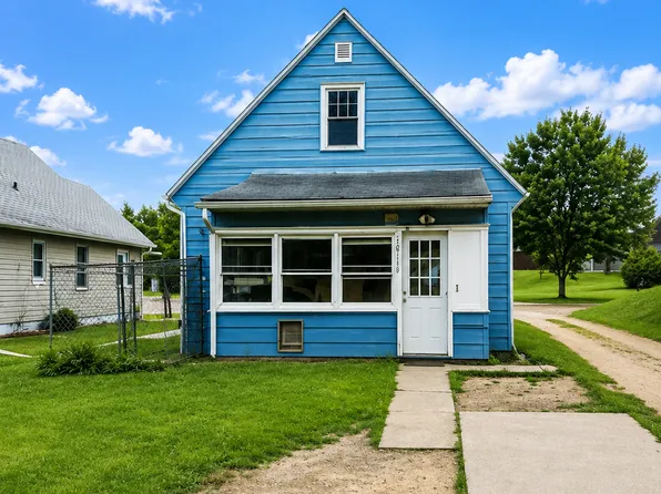 628 13th Ave N, Clinton, IA 52732