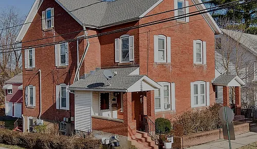 32 Spring St #1 Photo 1