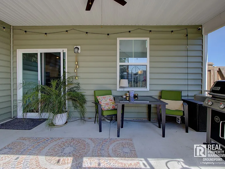 137 Paddle Boat Way — Photo 30