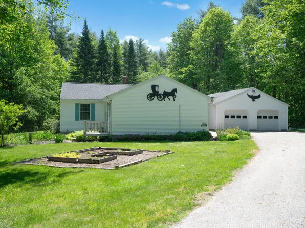 86 Yarmouth Road, Gray, ME 04039