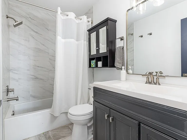 1460 Sheafe Ave NE #111 — Photo 23