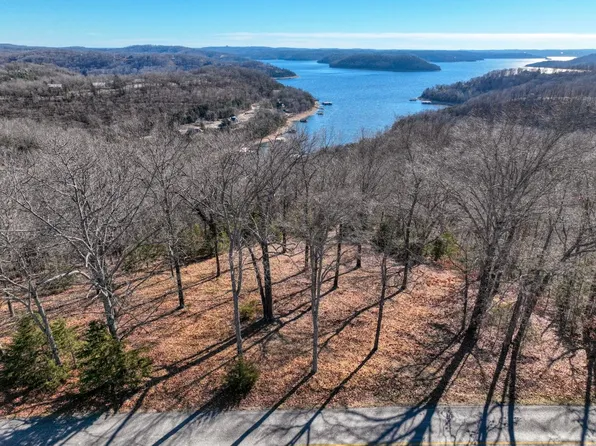 Mundell Rd, Eureka Springs, AR 72631