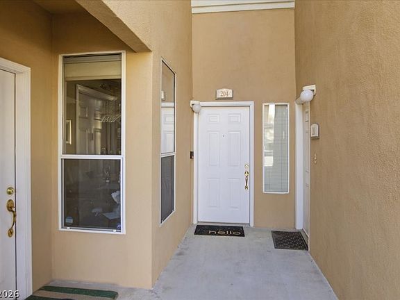 4th image of 1700 Hills Of Red Dr Unit 204