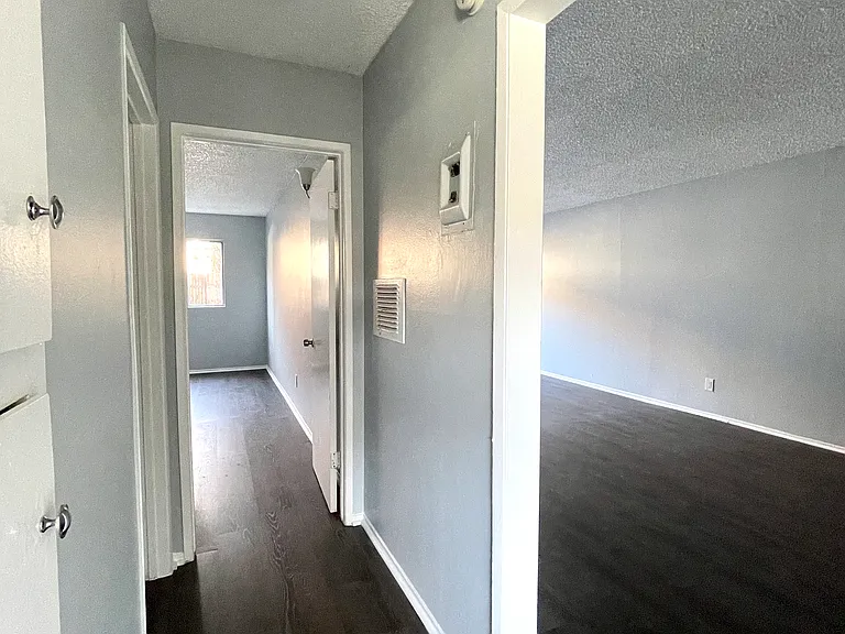 6633 Vineland Ave — Photo 5