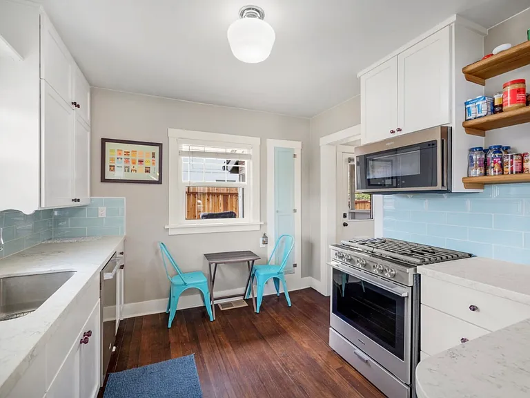 721 Lander St — Photo 6