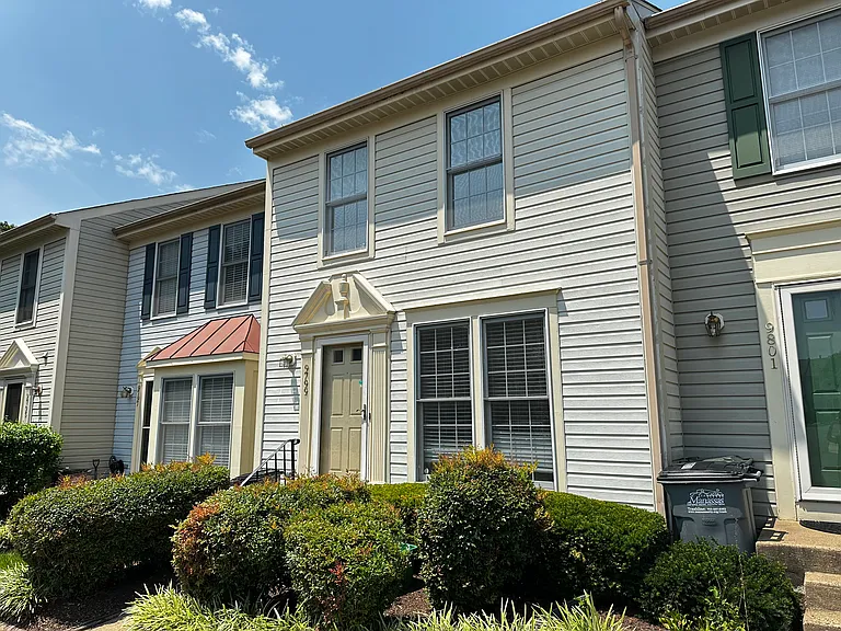 9799 Mock Orange Ct — Photo 3