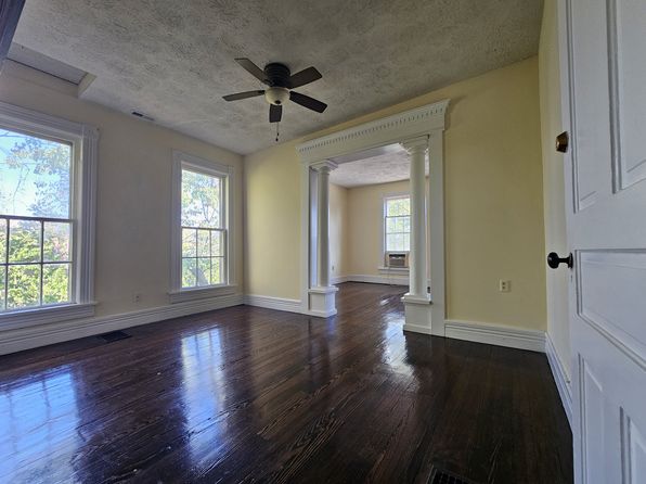 133 Morton Ave #2