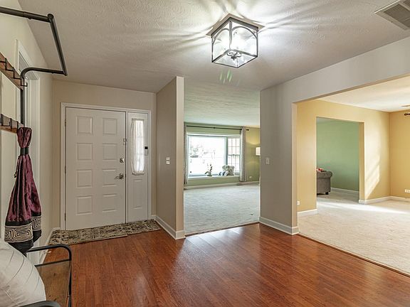 5th image of 320 Glenridge Ln