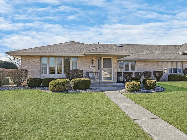 18148 Vermont Ct #243, Orland Park, IL 60467