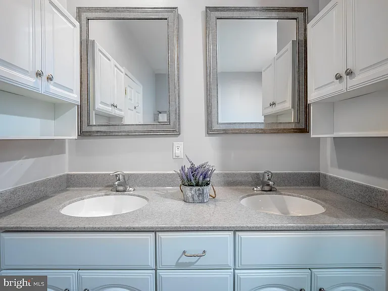 1458 Highfield Ct — Photo 43